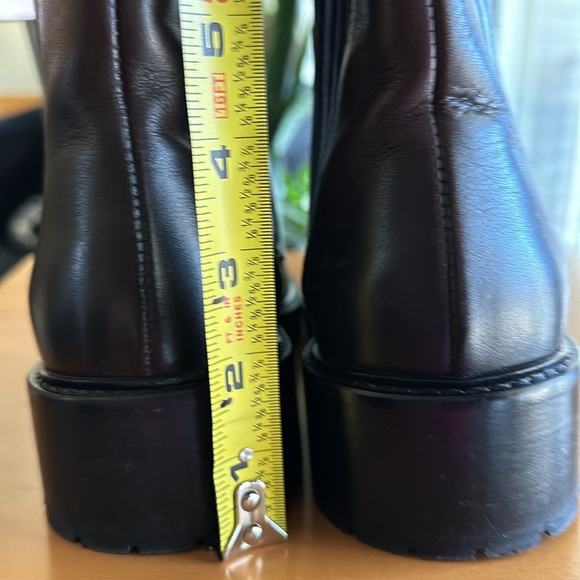 Women’s leather Chelsea boots - Picture 11 of 11